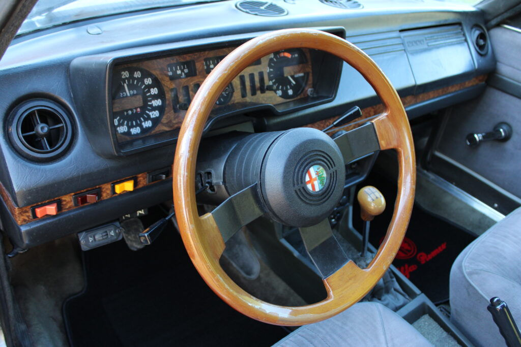 Alfa Romeo Alfetta 2.000L