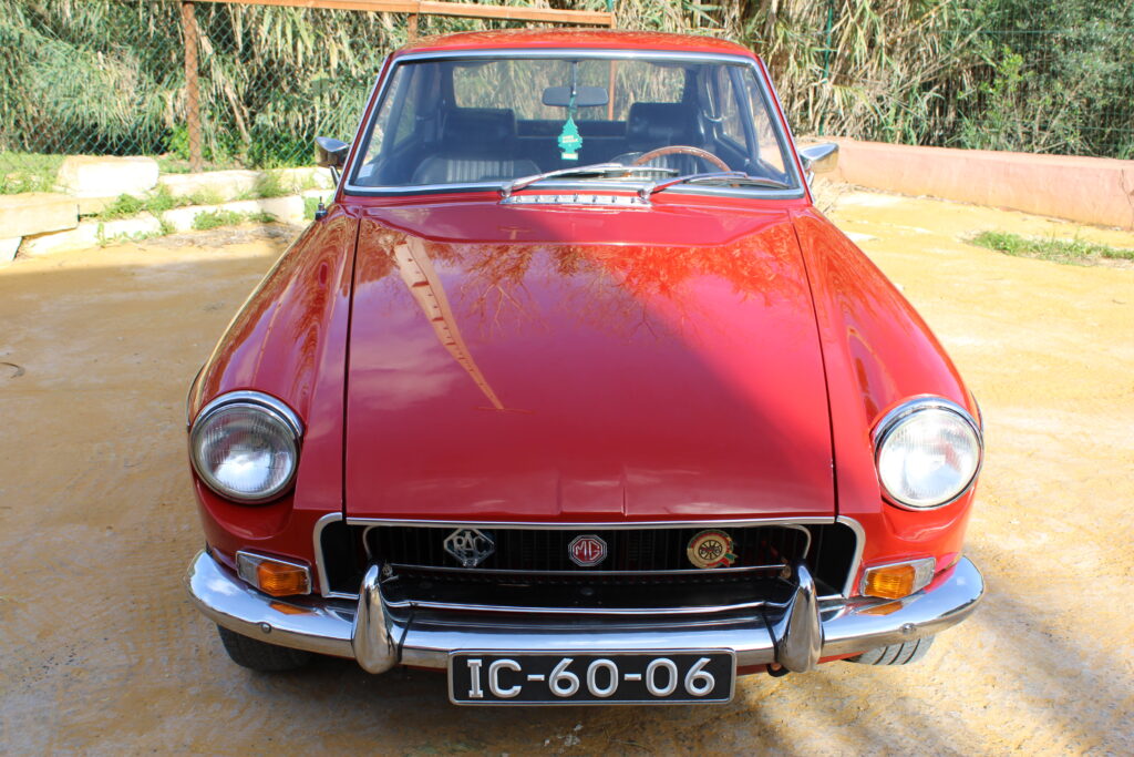 MG B GT 1.8