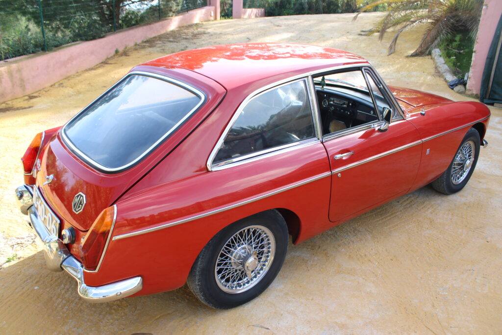 MG B GT 1.8