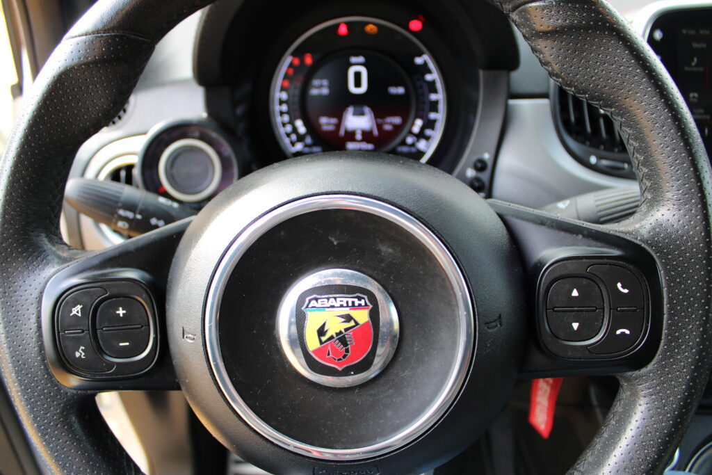Abarth 500C 595 Pista T-Jet 1.4 Turbo 16V