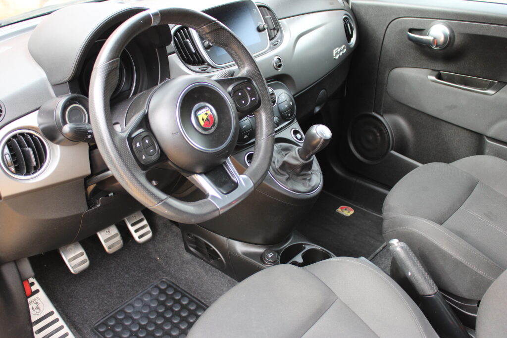 Abarth 500C 595 Pista T-Jet 1.4 Turbo 16V