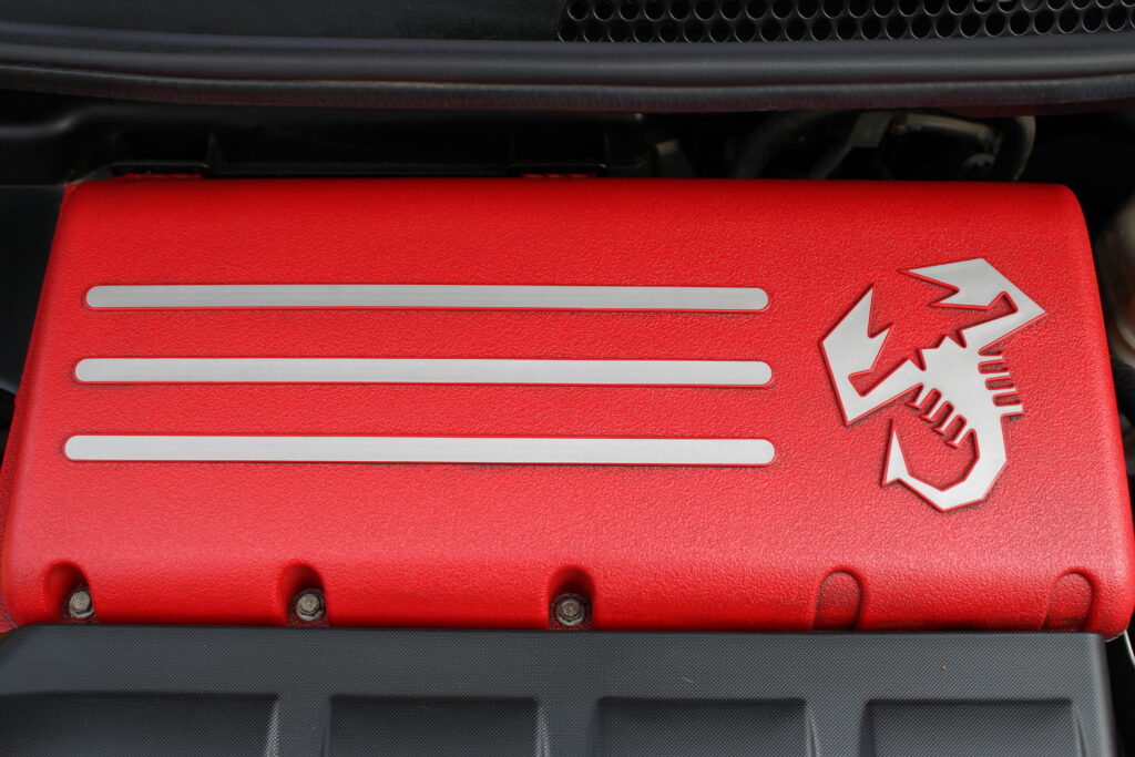 Abarth 500C 595 Pista T-Jet 1.4 Turbo 16V