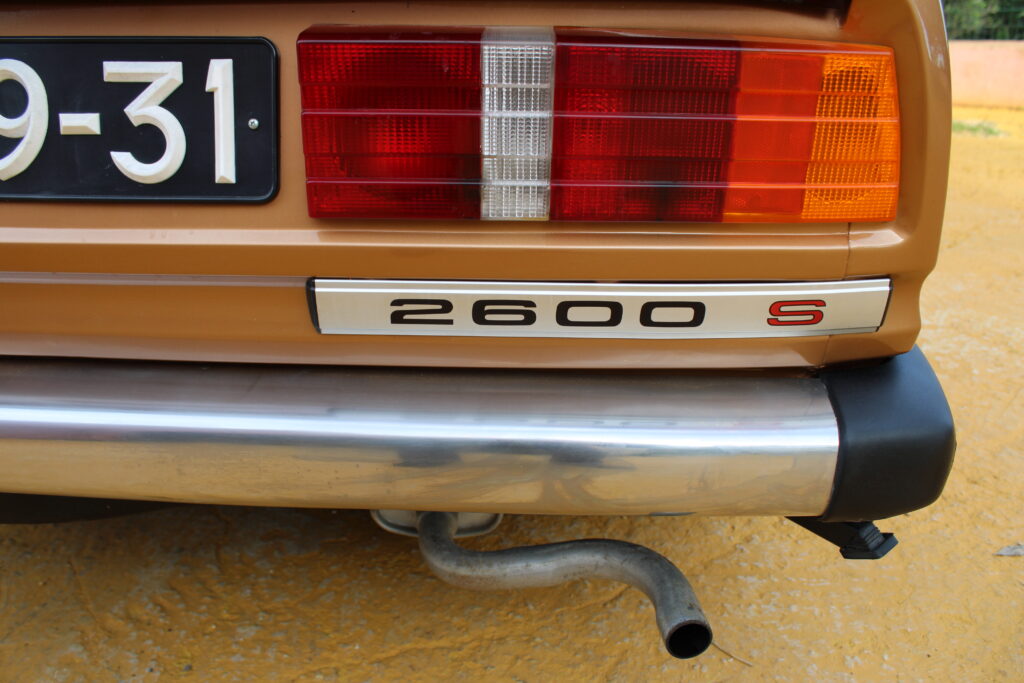 Rover SD1 2600S