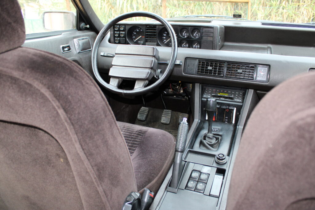 Rover SD1 2600S