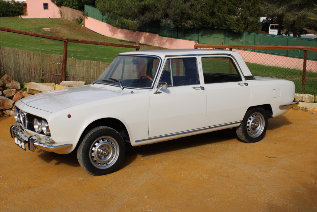 Alfa Romeo 2000 Berlina