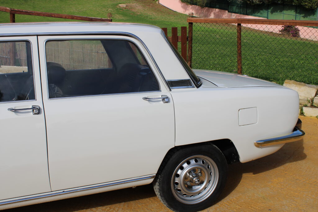 Alfa Romeo 2000 Berlina